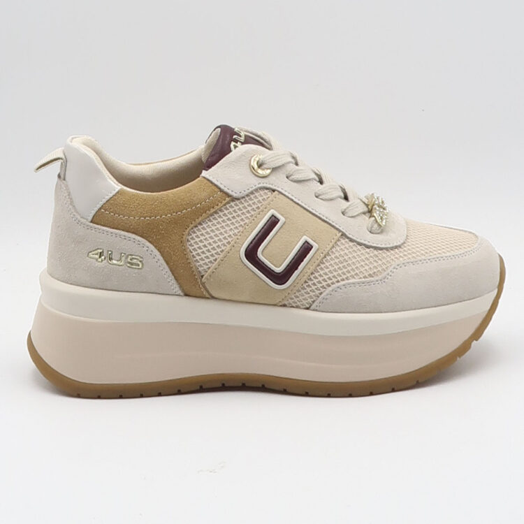 Sneaker con passalacci logati gioiello - Beige